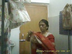 Teaser video be useful to X-rated Indian Milf Mili procurement nude captured away from neighbour